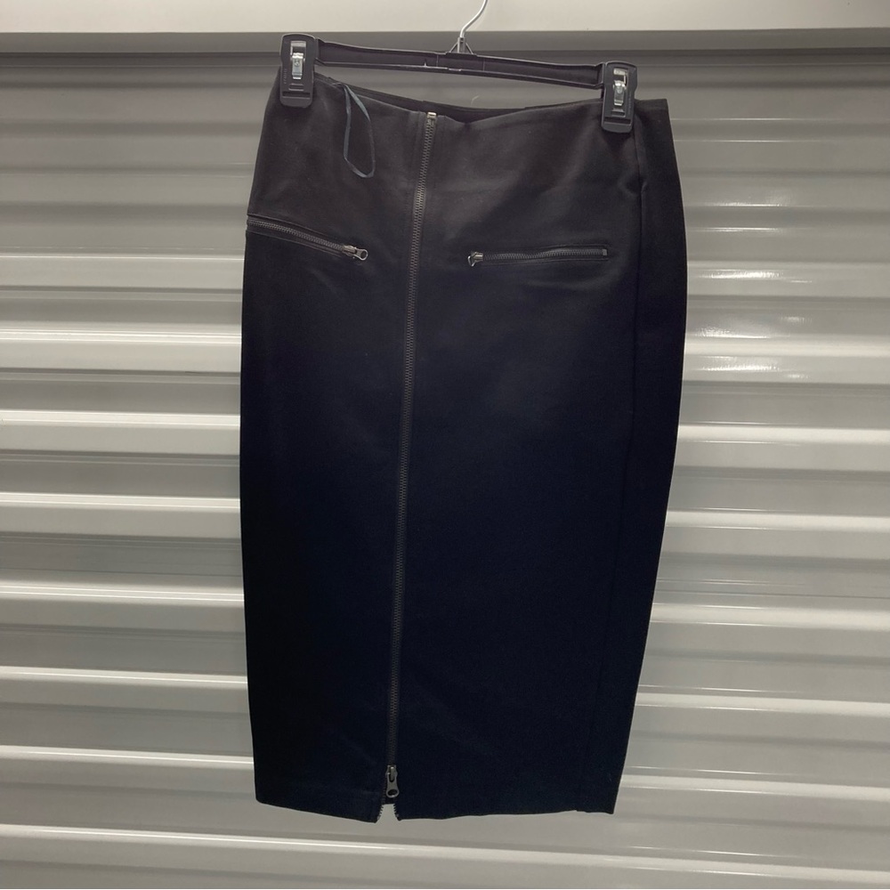 Romeo & Juliet Couture Black Midi Skirt with Zipper Detail